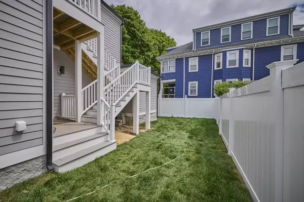 Boston, MA 02122,97 Oakton Ave #1