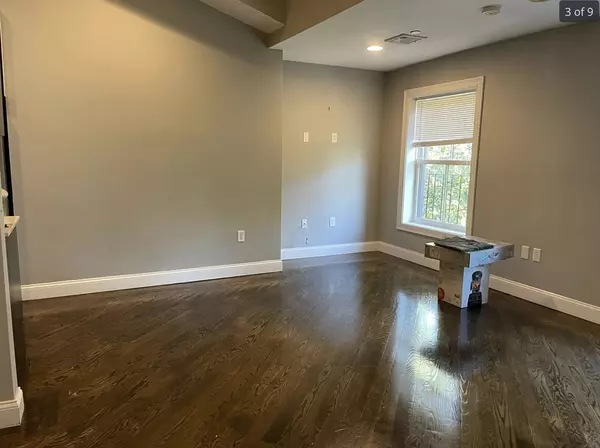 Boston, MA 02114,22 Hancock #401