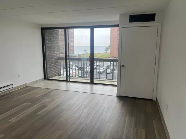 Winthrop, MA 02152,1 Pond St. #4N