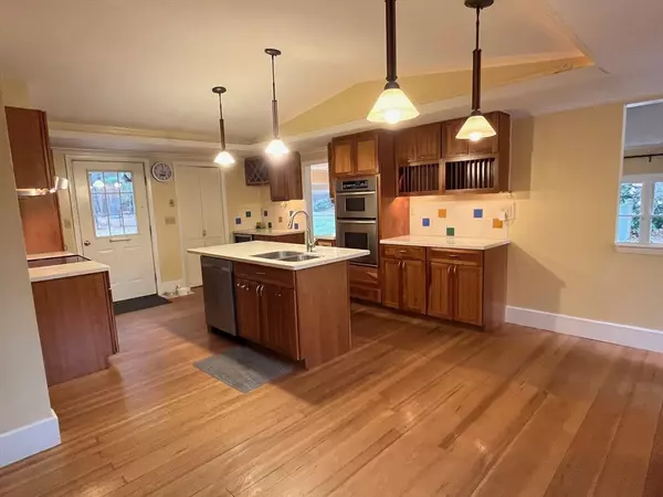 Dighton, MA 02715,1297 Williams St