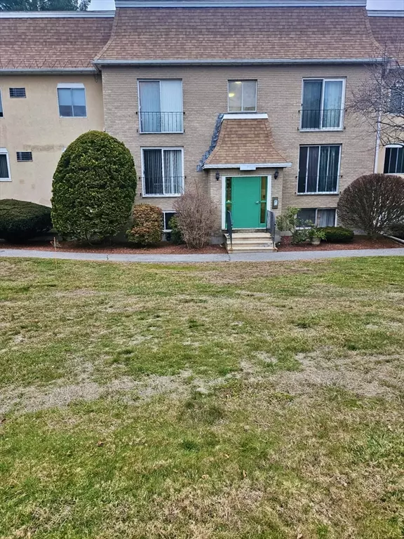 220 Swanson #606, Boxborough, MA 01719