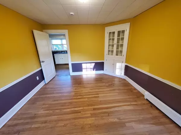 East Bridgewater, MA 02333,450 Oak St #A