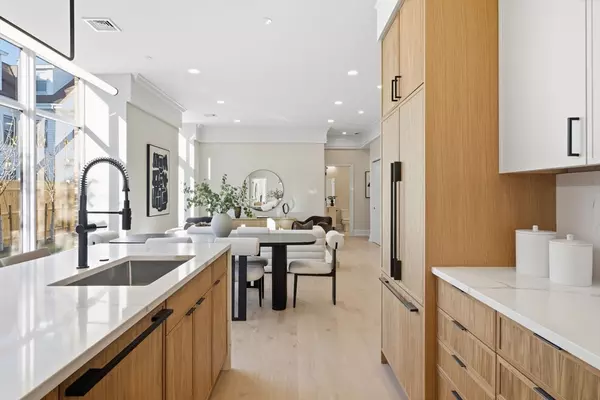 Waltham, MA 02453,61 Hall Street #1