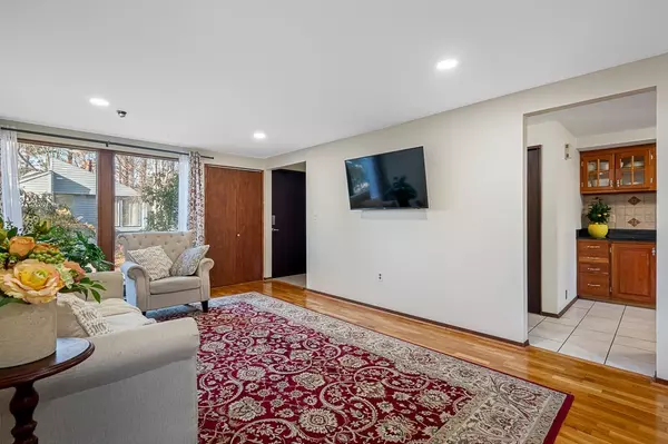 Acton, MA 01718,140 Butternut Hollow #140