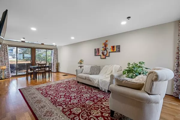 Acton, MA 01718,140 Butternut Hollow #140