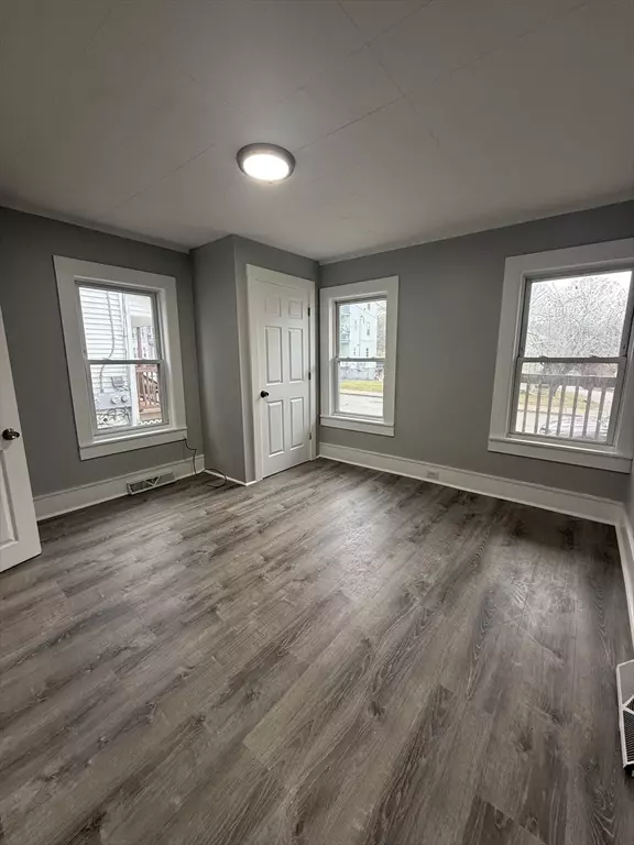 Southbridge, MA 01550,149 Charlton St #1