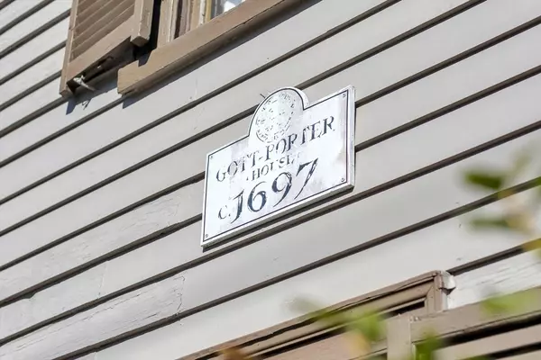 Wenham, MA 01984,153 Main St