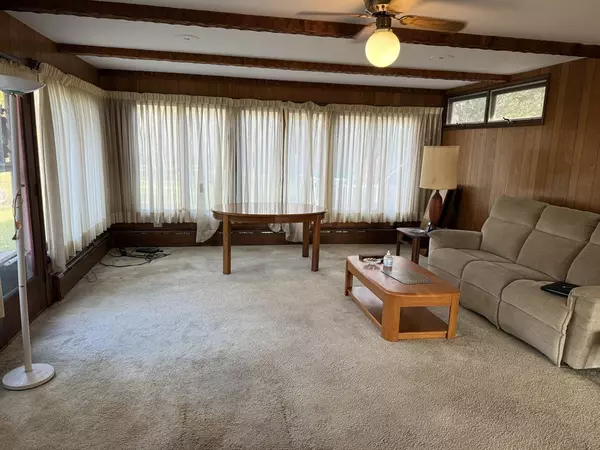 Dartmouth, MA 02748,179 Rockland St.