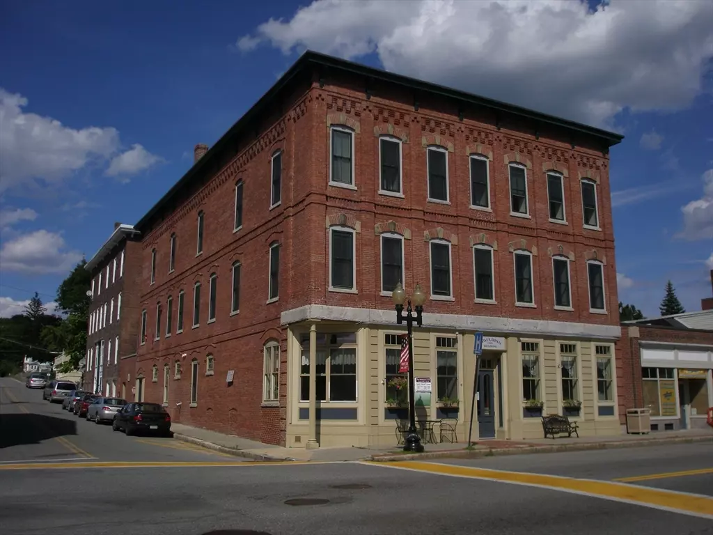 Ayer, MA 01432,25 Main Street #3A