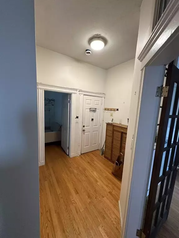 Boston, MA 02215,52 Charlesgate E #155