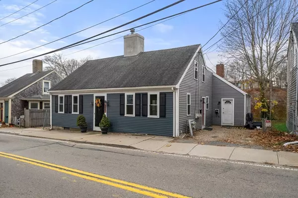 126 Summer St, Plymouth, MA 02360