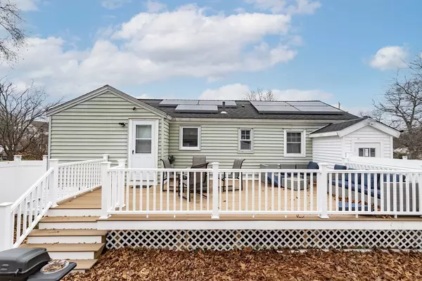 Randolph, MA 02368,7 Scannell Rd