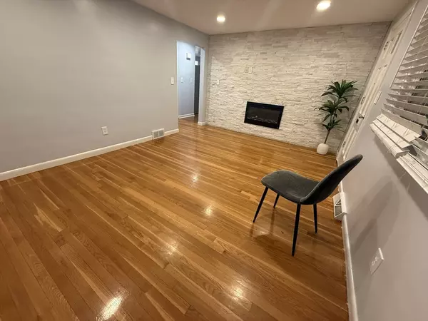 7 Champlain #1, Salem, MA 01970