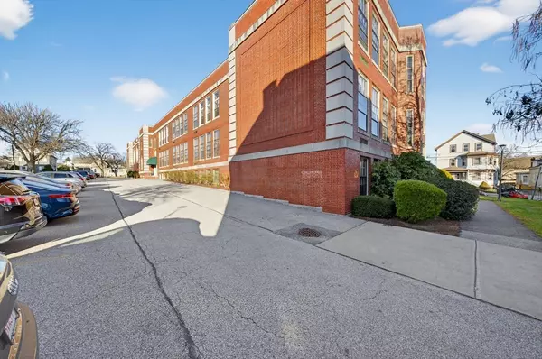 Fall River, MA 02720,171 Ogrady St #303 aka 26