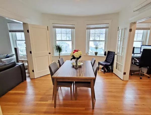 14 Colbourne Crescent #1, Brookline, MA 02445