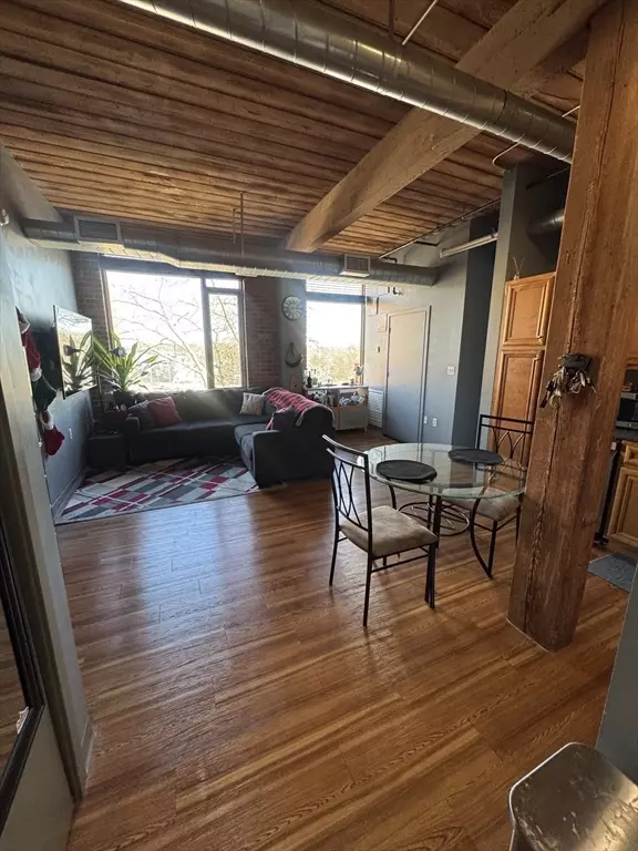 Brockton, MA 02302,146 Court Street #408