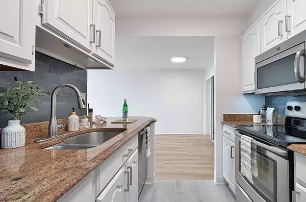 Lynn, MA 01902,95 Nahant St #33