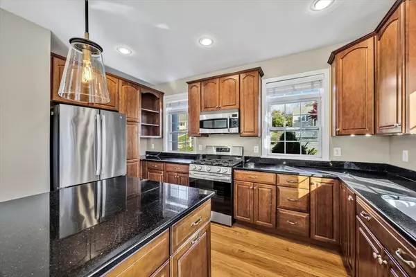 Sandwich, MA 02563,6 Dexter Ave