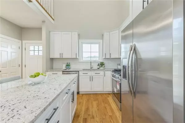 Smithfield, RI 02917,2 Old County Village Rd #A