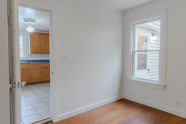 Gloucester, MA 01930,34 Perkins Street #2