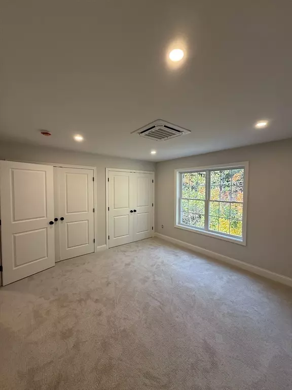 Worcester, MA 01605,63 North Street #D