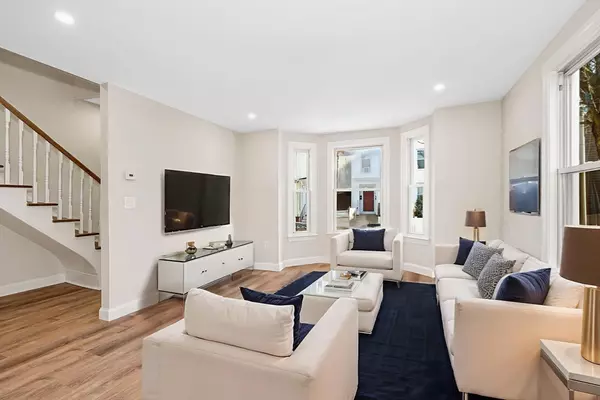 Somerville, MA 02145,9 Cross St