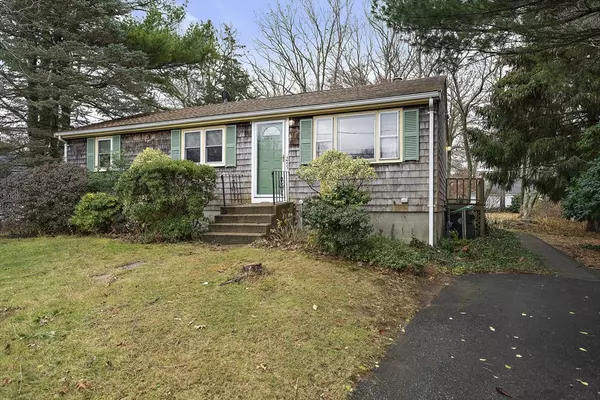 245 Careswell St, Marshfield, MA 02050