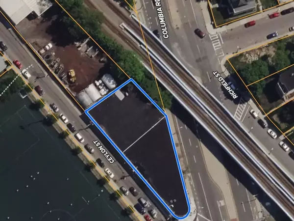 Boston, MA 02121,310 Columbia Rd