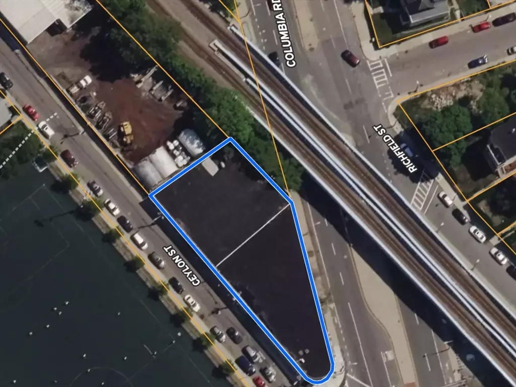 Boston, MA 02121,310 Columbia Rd