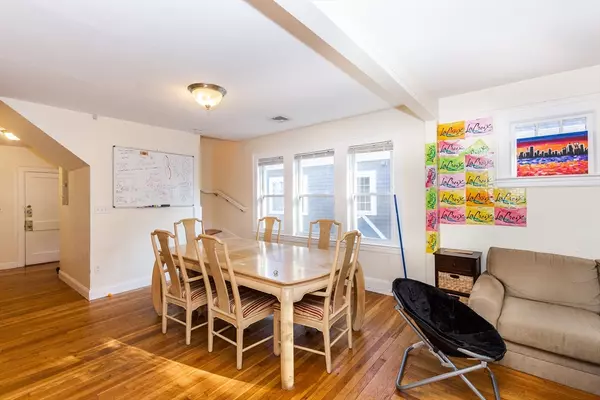 Boston, MA 02120,186 Calumet St #186