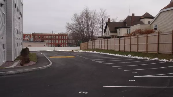 Brockton, MA 02301,20 West Rosseter St #11