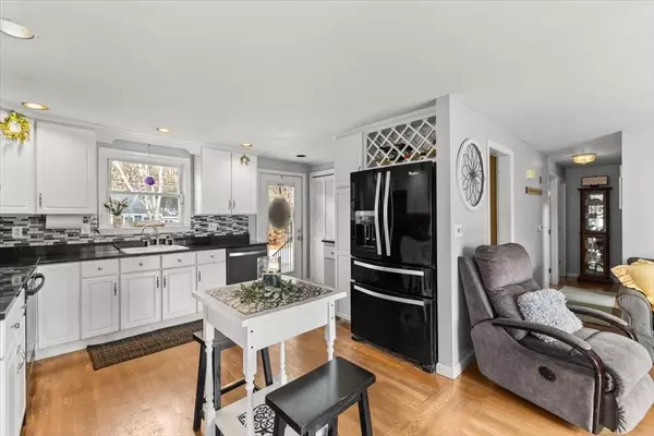 North Attleboro, MA 02760,196 Donald Tennant Cir