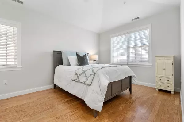 Norwood, MA 02062,70 Endicott #1306