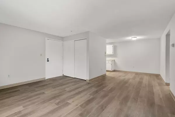 Natick, MA 01760,11 Silver Hill Ln #11