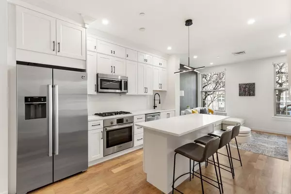 Boston, MA 02129,45 1st Ave #202