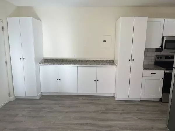 Norwood, MA 02062,221 Rock St #F1