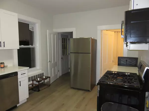 Waltham, MA 02453,34 Harvard Street #1L