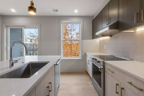 Quincy, MA 02169,59 Spear Street #302