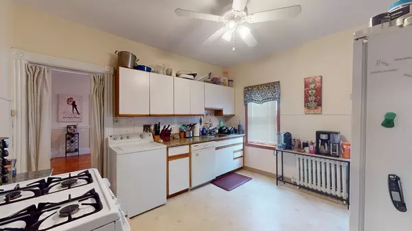 Medford, MA 02155,8 Wareham Street #1