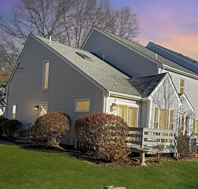 Easton, MA 02356,1 Whittier Ln #1