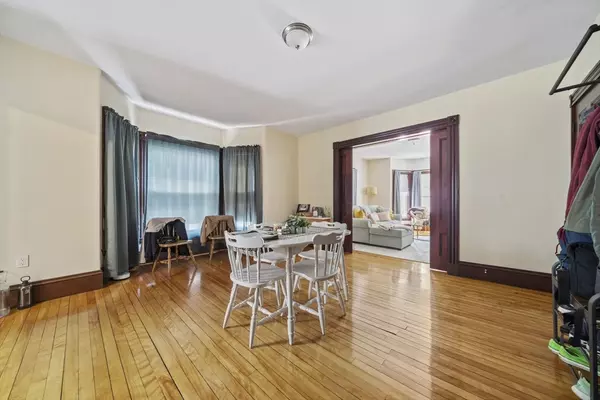 Abington, MA 02351,96 Plymouth St #2