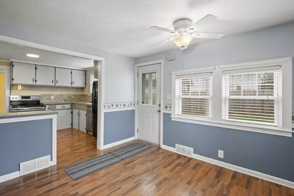 Oxford, MA 01540,28 West Street