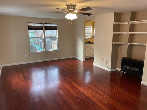 Marlborough, MA 01752,16 Bowstring Way