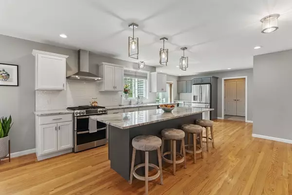 East Longmeadow, MA 01028,6 Happy Acres Lane