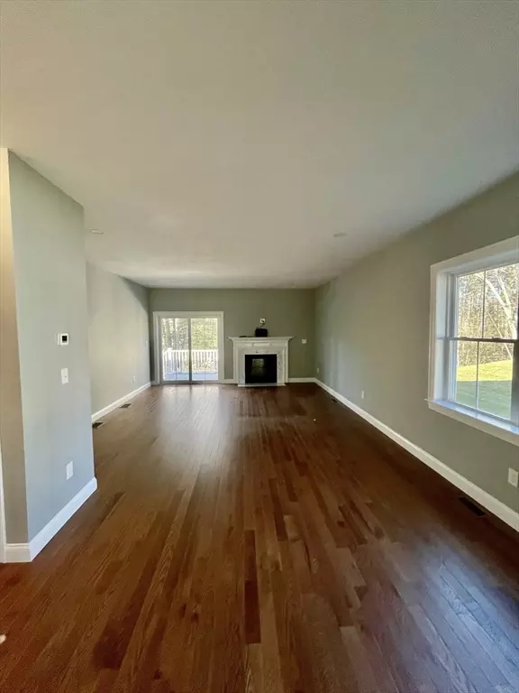 Milford, MA 01757,27 Kodiak Ln #27