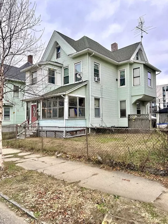 Springfield, MA 01109,163 Marion St