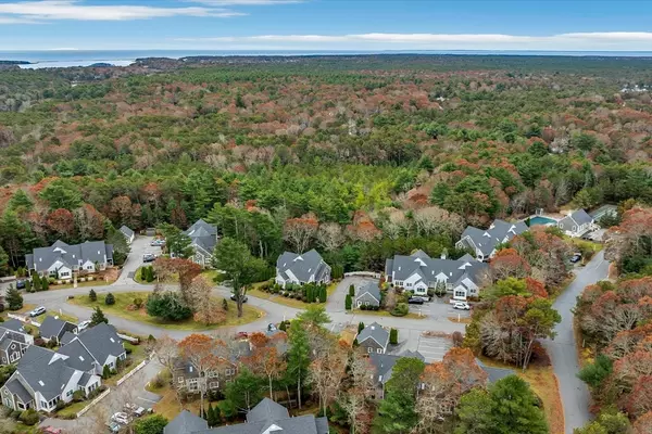 Mashpee, MA 02649,9 Red Cedar Rd #9