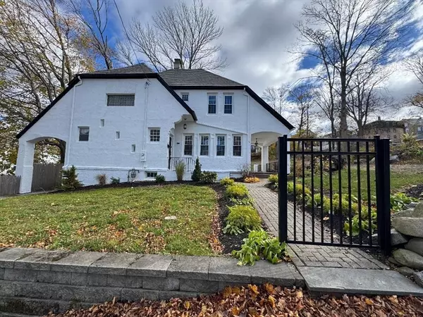 909 High #1, Fall River, MA 02720