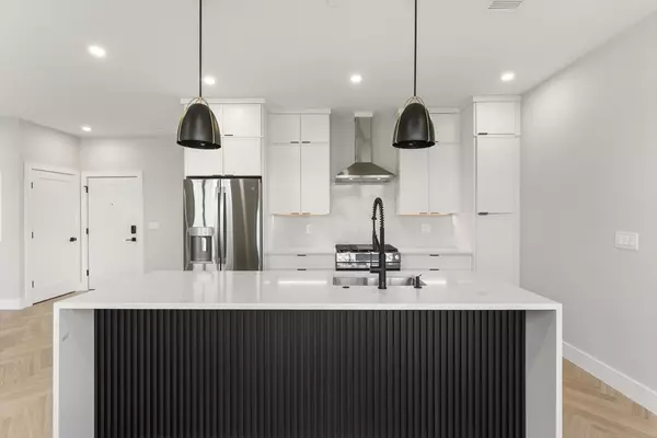 106 Moore #5, Boston, MA 02128