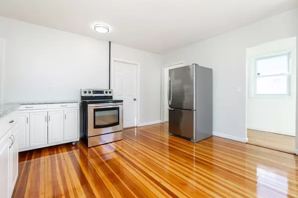 Norwood, MA 02062,74 Austin St #2